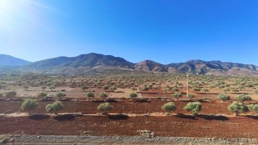 Amzmiz, Morocco—a historic mountain town rich in culture, crafts, and natural beauty. Plan your adventure with local tips!