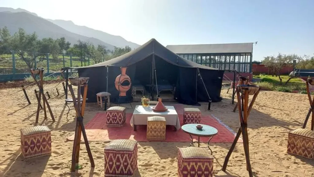 Discover Atlas Ecosite, a sustainable mountain retreat in Amizmiz. Stay in eco-friendly rooms or Saharan tents at 1200m altitude with stunning views.